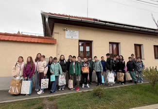 A VENIT IEPURAȘUL LA CENTRUL SOCIAL GUȘTERIȚA!